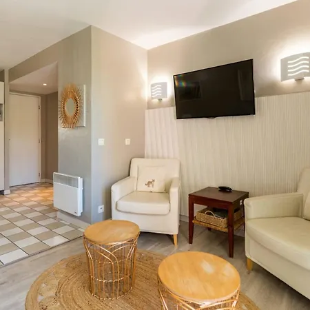 Appt 6 Pers Avec Piscine Couverte Tennis Et Parking Privé Gratuit 117 Apartamento